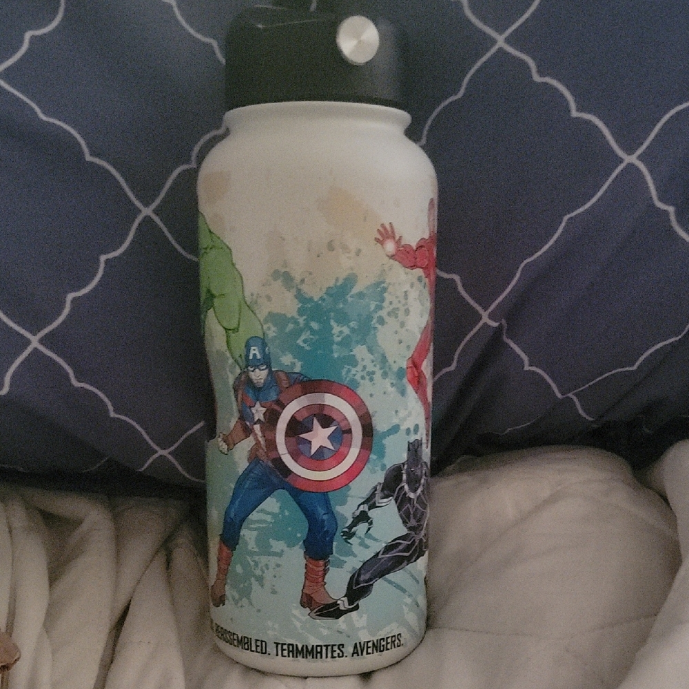 Marvel Heroes Water Bottle - White with Black Lid